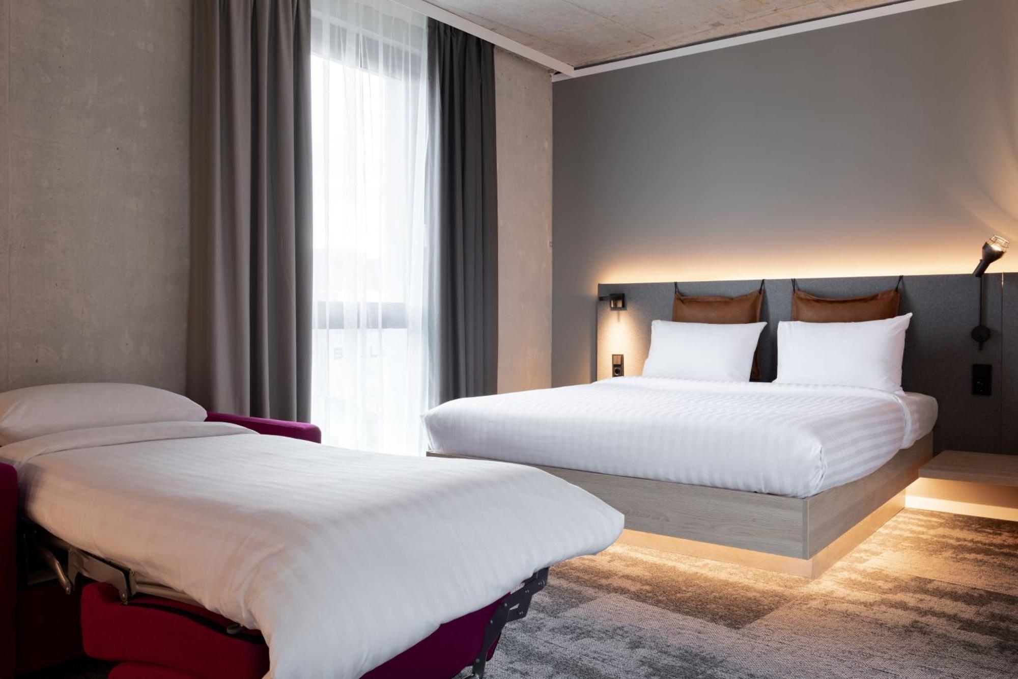 Moxy Outletcity Metzingen Metzingen  Exterior foto